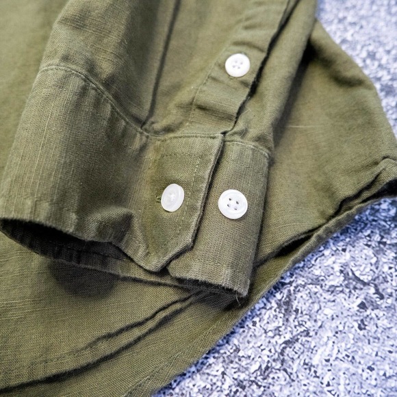 Mens Shirt XL Green Linen Button Down Long Sleeve Outdoors Minimalist Layer - Picture 4 of 16